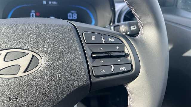 Hyundai I10 i10 5Dr HAT 1.2 MPi 79ps Premium NAV AU Meta Blue