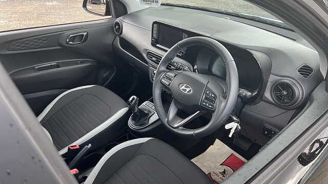 Hyundai I10 I10 1.0 [58] Advance 5dr Auto [Nav] BLACK