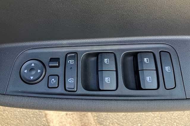 Hyundai INSTER 02 Blue