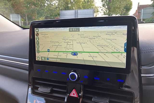 Hyundai IONIQ PREMIUM White