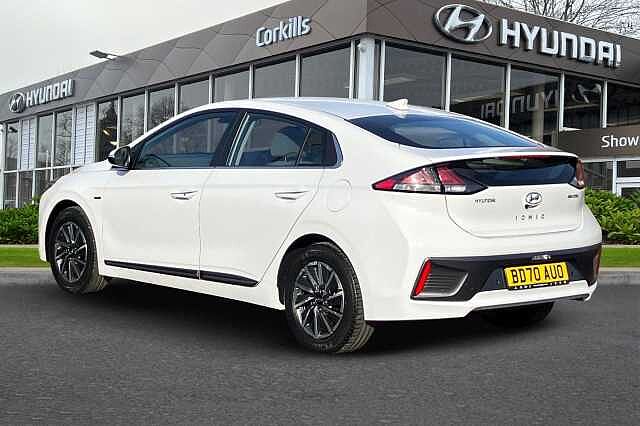 Hyundai IONIQ PREMIUM White