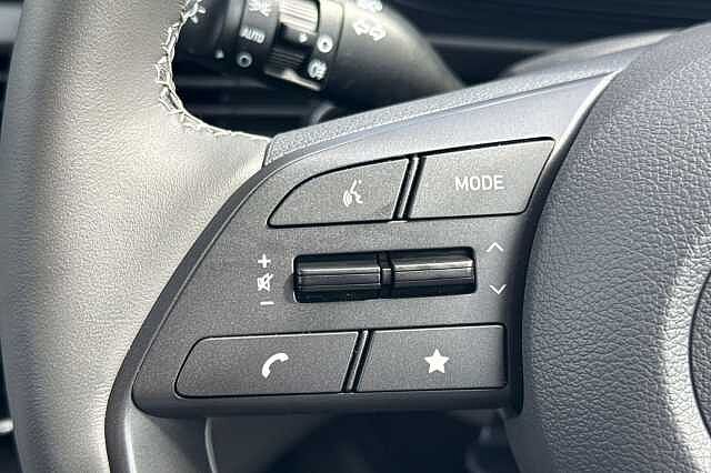 Hyundai BAYON T-GDI TECH LINE Green