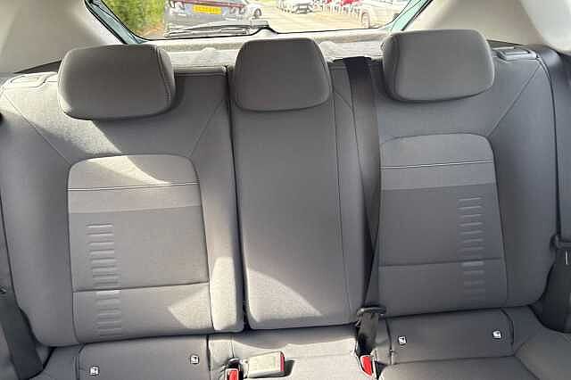 Hyundai BAYON T-GDI TECH LINE Green