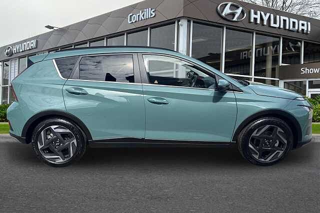 Hyundai BAYON T-GDI TECH LINE Green