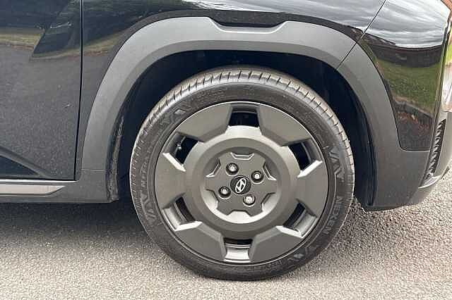 Hyundai INSTER CROSS Black
