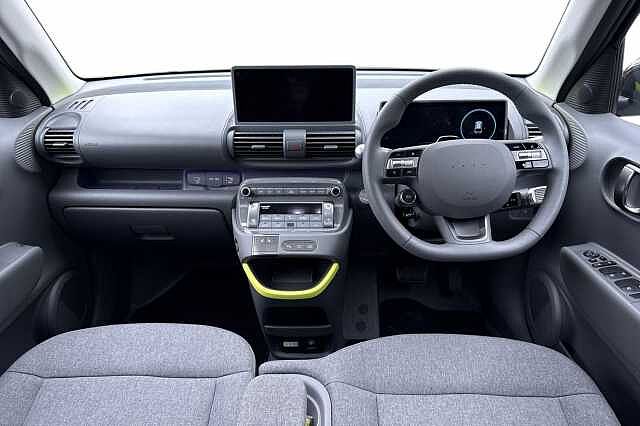 Hyundai INSTER CROSS Black