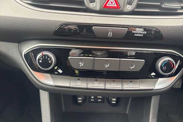 Hyundai i30 T-GDI SE NAV