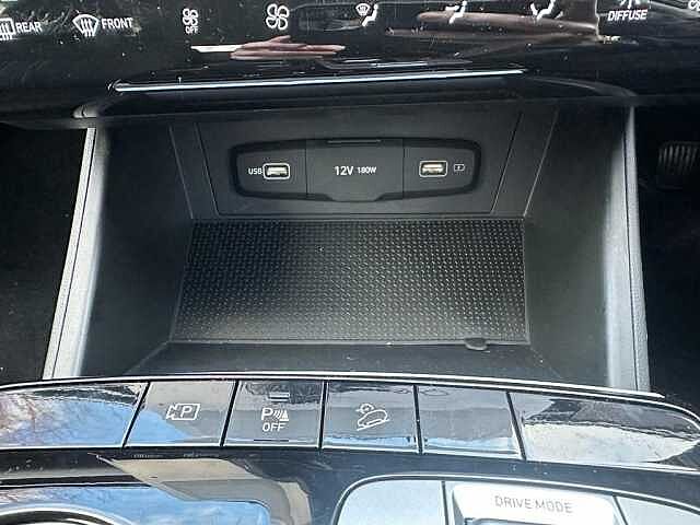 Hyundai TUCSON 1.6 T-GDi (230ps) SE Connect Hybrid Atlas White