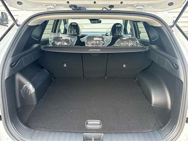 Hyundai TUCSON 1.6 T-GDi (230ps) SE Connect Hybrid Atlas White