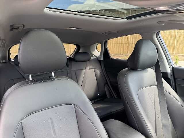 Hyundai KONA 1.6 GDi Hybrid Ultimate 5dr DCT Blue