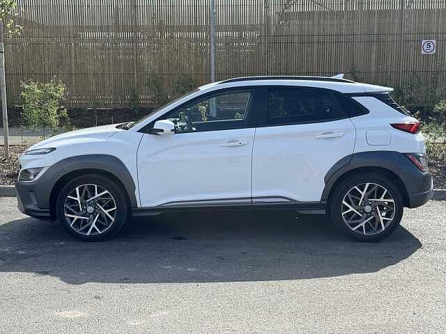 Hyundai KONA 1.6 GDi Hybrid Premium 5dr DCT White