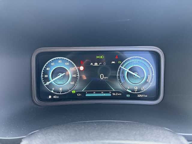 Hyundai KONA 1.6 GDi Hybrid Premium 5dr DCT White