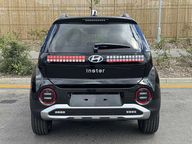 Hyundai INSTER 85kW 02 49kWh 5dr Auto Black
