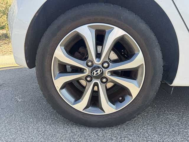 Hyundai i10 1.2 Premium SE 5dr