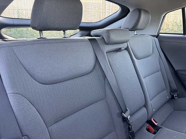 Hyundai IONIQ 100kW Premium 38kWh 5dr Auto