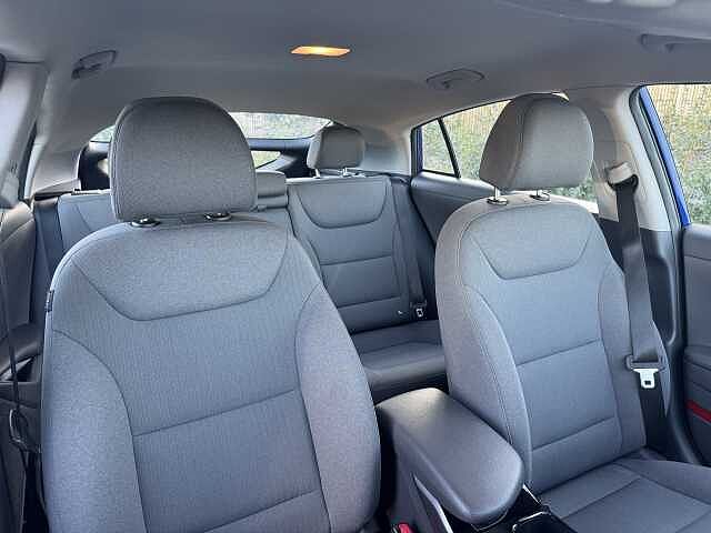Hyundai IONIQ 100kW Premium 38kWh 5dr Auto