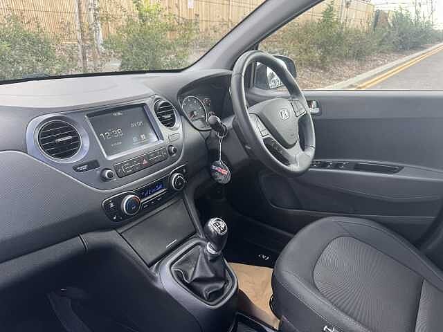 Hyundai i10 1.2 Premium SE 5dr