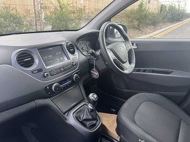 Hyundai i10 1.2 Premium SE 5dr