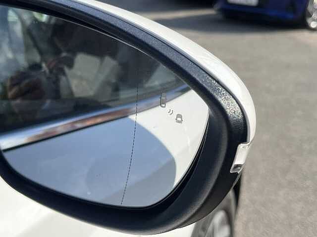 Hyundai BAYON 1.0 TGDi Ultimate 5dr DCT White