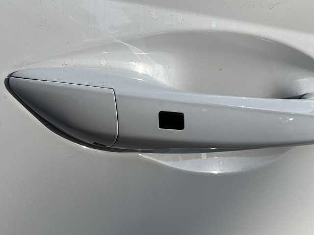 Hyundai BAYON 1.0 TGDi Ultimate 5dr DCT White