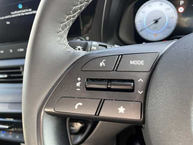 Hyundai BAYON 1.0 TGDi Ultimate 5dr DCT White