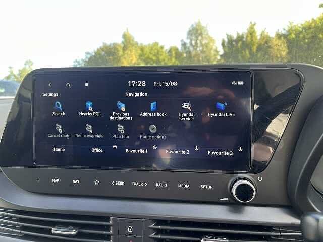 Hyundai BAYON 1.0 TGDi Ultimate 5dr DCT White