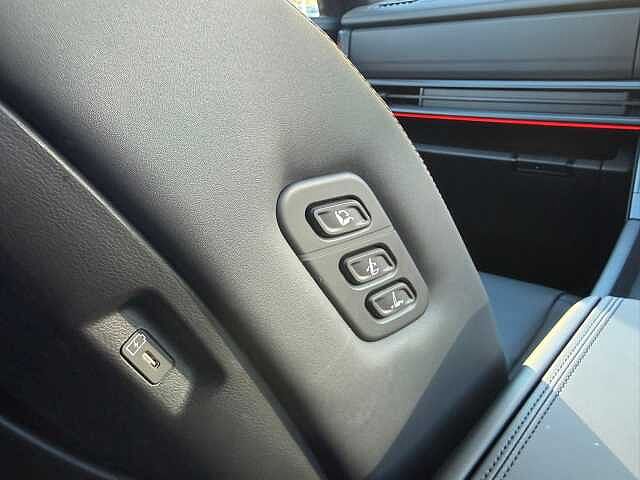 Hyundai SANTA FE 1.6 TGDi Hybrid Calligraphy 5dr 4WD Auto Grey