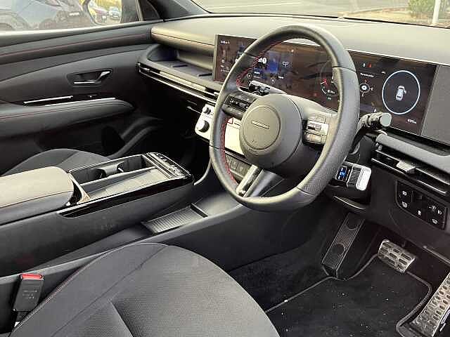 Hyundai TUCSON 1.6T Hybrid N Line 5dr Auto Red