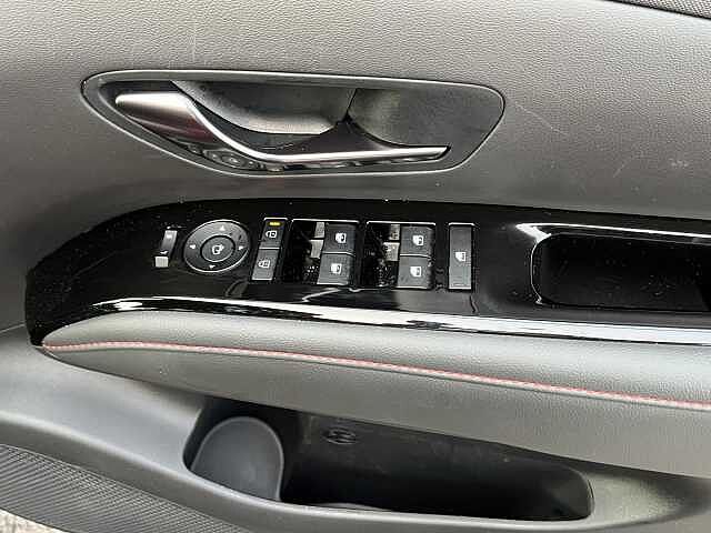 Hyundai TUCSON 1.6T Hybrid N Line 5dr Auto Red