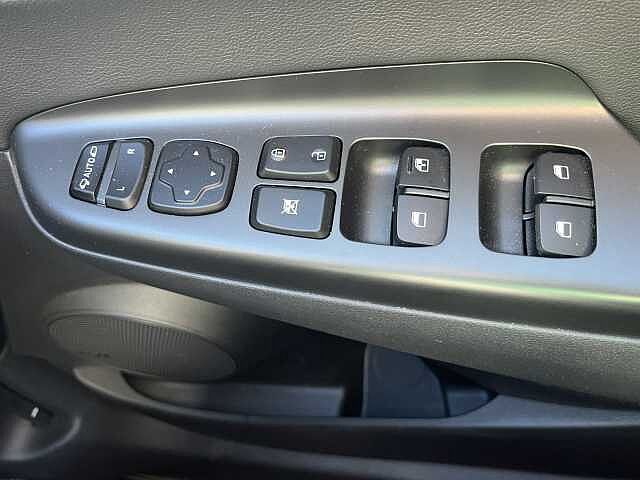 Hyundai KONA 1.6 GDi Hybrid Ultimate 5dr DCT Blue