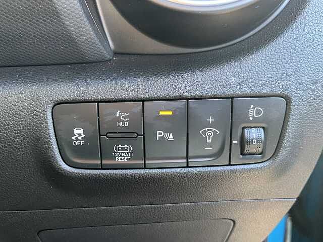 Hyundai KONA 1.6 GDi Hybrid Ultimate 5dr DCT Blue