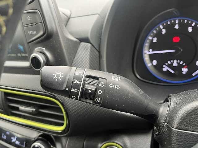 Hyundai KONA 1.6T GDi Blue Drive Premium GT 5dr 4WD DCT Yellow