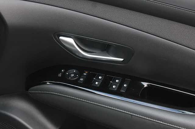 Hyundai TUCSON 1.6T Plug-in Hybrid Premium 5dr Auto Grey