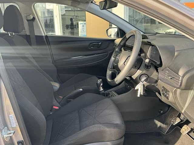 Hyundai BAYON 1.0 T-GDi MHEV Premium Euro 6 (s/s) 5dr