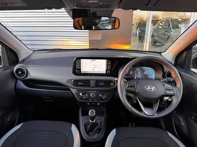 Hyundai I10 1.0 Advance Euro 6 (s/s) 5dr Black