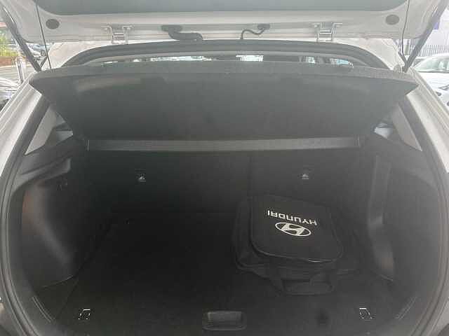 Hyundai KONA 39kWh SE Connect Auto 5dr (10.5kW Charger)