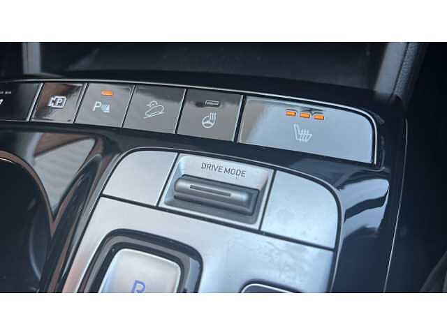 Hyundai TUCSON 1.6 TGDi Hybrid 230 Premium 5dr 2WD Auto RED