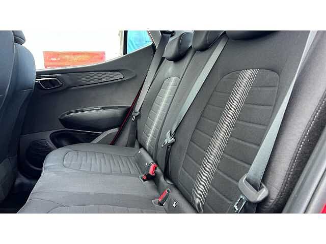 Hyundai I10 1.0 MPi SE Connect 5dr RED