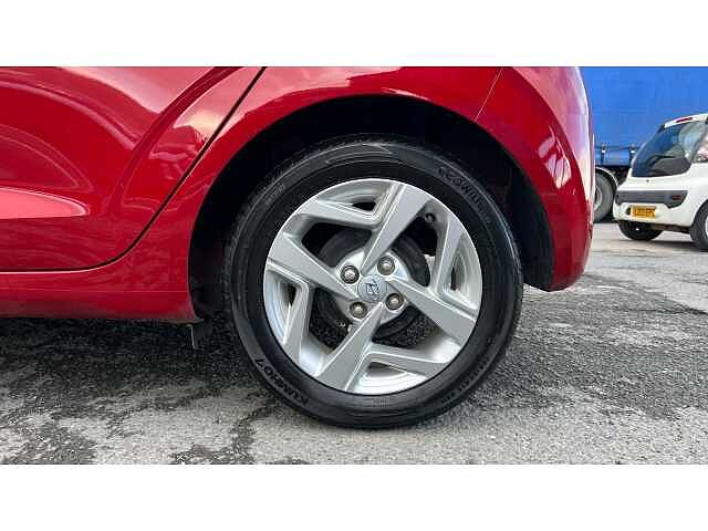 Hyundai I10 1.0 MPi SE Connect 5dr RED