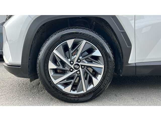 Hyundai TUCSON 1.6 TGDi Premium 5dr 2WD White