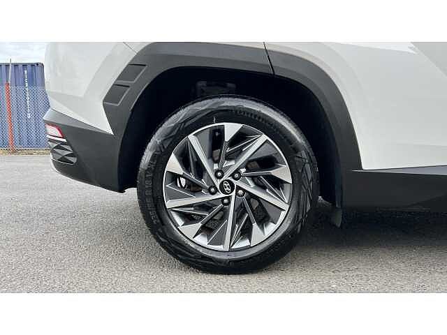 Hyundai TUCSON 1.6 TGDi Premium 5dr 2WD White