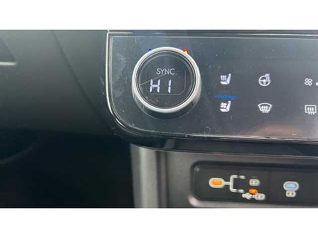 Hyundai TUCSON 1.6T Hybrid Ultimate 5dr Auto Silver