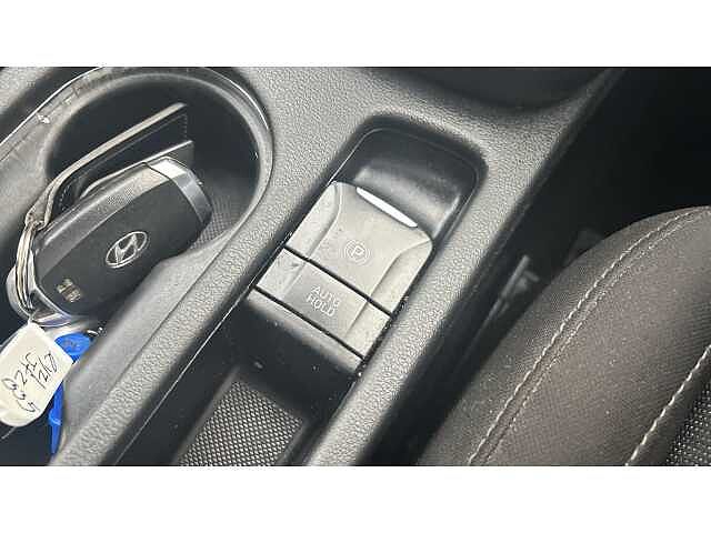 Hyundai KONA 1.0 TGDi 48V MHEV Premium 5dr White