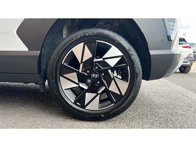 Hyundai KONA 1.6 Hybrid 129 Ultimate 5dr DCT White