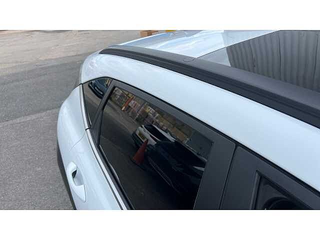 Hyundai KONA 1.6 Hybrid 129 Ultimate 5dr DCT White