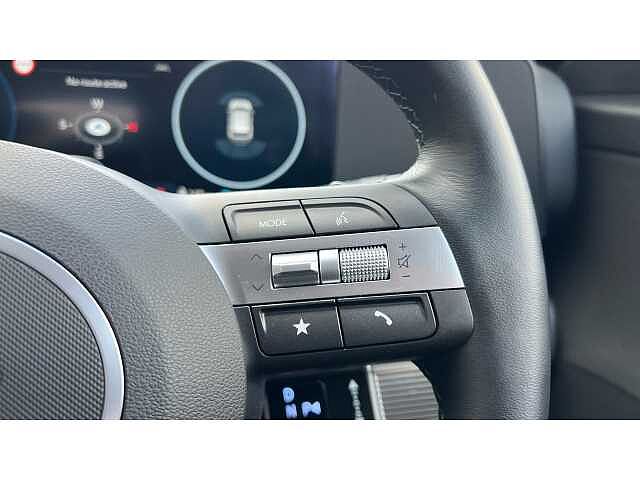 Hyundai KONA 160kW Advance 65kWh 5dr Auto White