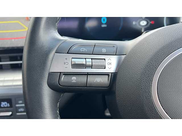 Hyundai KONA 160kW Advance 65kWh 5dr Auto White