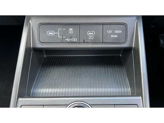 Hyundai KONA 160kW Advance 65kWh 5dr Auto White