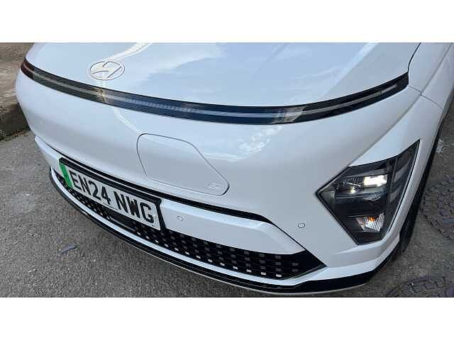 Hyundai KONA 160kW Advance 65kWh 5dr Auto White