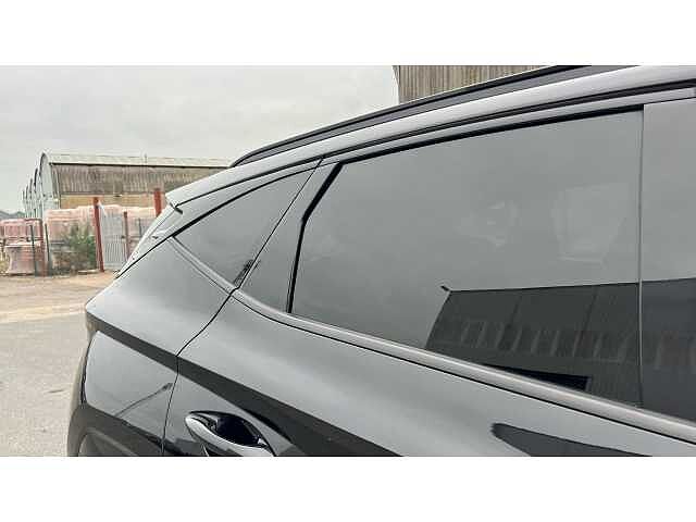 Hyundai TUCSON 1.6 TGDi Hybrid 230 N Line 5dr 2WD Auto Black